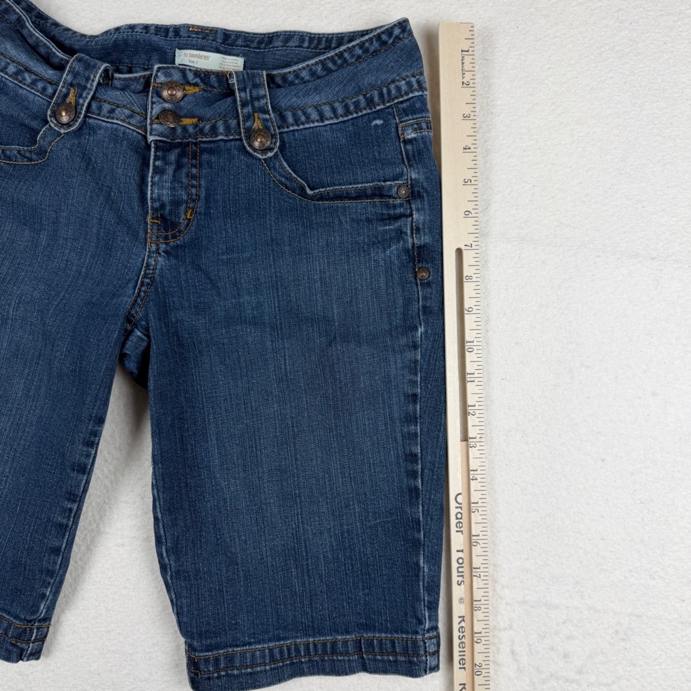 No Boundaries Womens Denim Bermuda Shorts Dark Wash Size 7 NB38SQ2603 - Picture 3 of 9